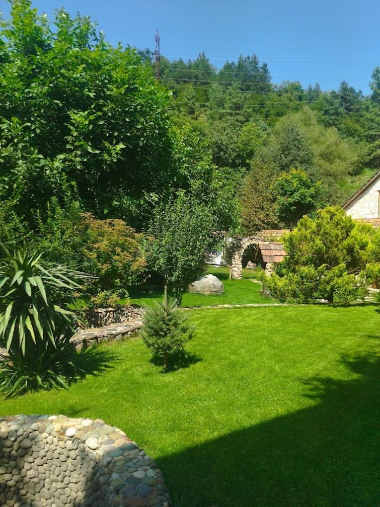 Eco Garden Bed & Breakfast Dilican Dış mekan fotoğraf